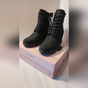 Serra Women's Size 9 Wedge Booties Black
